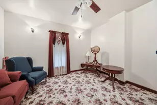 826 Carl Breeding Wy, Jackson, MI 49203 - Photo 9