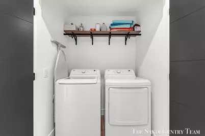 300 Washington Avenue #Unit 16, Grand Haven, MI 49417 - Photo 33