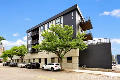 300 Washington Avenue #Unit 16, Grand Haven, MI 49417 - Photo 1