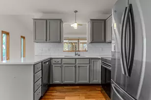 1511 Lenox Rd SE, Grand Rapids, MI 49506 - Photo 3