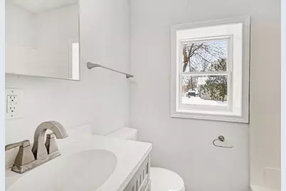 5747 Utah Avenue, Portage, MI 49024 - Photo 9