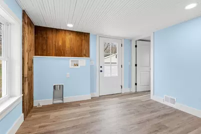 8750 N Riverview Drive, Kalamazoo, MI 49004 - Photo 17