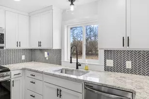 8750 N Riverview Dr, Kalamazoo, MI 49004 - Photo 15