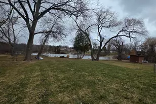 641 Dunleavy Dr, Highland, MI 48356 - Photo 5