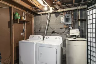 23836 N Shore Dr, Edwardsburg, MI 49112 - Photo 17