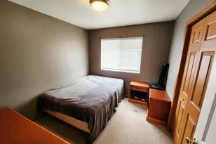 8257 Lockerbie Dr, Parma, MI 49269 - Photo 9