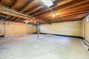 121 Hazen St, Paw Paw, MI 49079 - Photo 17