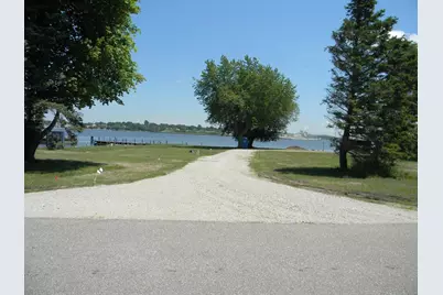 846 S Lakeshore Drive #3, Ludington, MI 49431 - Photo 21