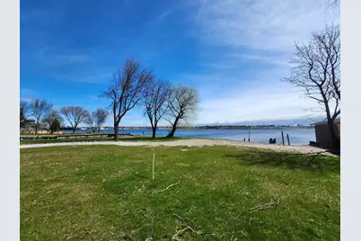 846 S Lakeshore Drive #3, Ludington, MI 49431 - Photo 11