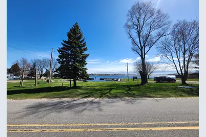 846 S Lakeshore Drive #2, Ludington, MI 49431 - Photo 9