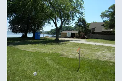 846 S Lakeshore Drive #1, Ludington, MI 49431 - Photo 3