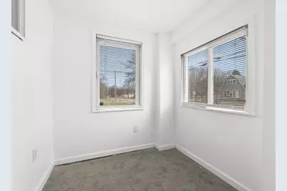 365 Kendall Street N, Battle Creek, MI 49037 - Photo 3