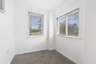 365 Kendall St N, Battle Creek, MI 49037 - Photo 3