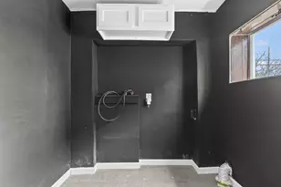 365 Kendall St N, Battle Creek, MI 49037 - Photo 5