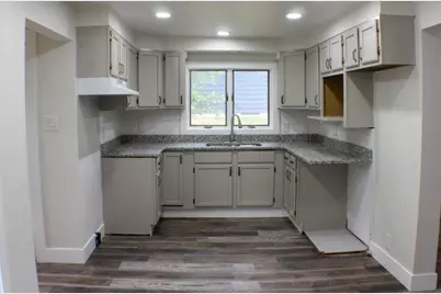 303 W Alexander Street, Buchanan, MI 49107 - Photo 13