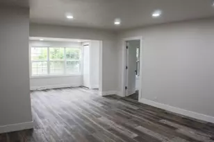 303 W Alexander St, Buchanan, MI 49107 - Photo 5