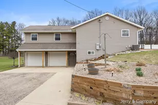 29535 22nd Ave, Gobles, MI 49055 - Photo 1