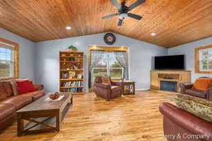 29535 22nd Ave, Gobles, MI 49055 - Photo 5