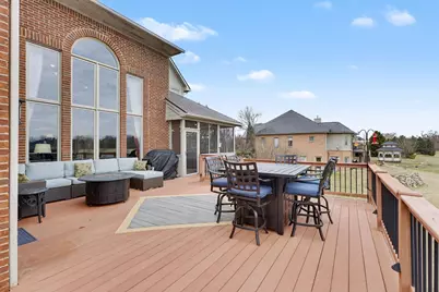 9187 Mirage Lake Drive, Milan, MI 48160 - Photo 17