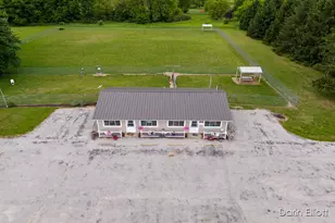 2389 N State Rd, Ionia, MI 48846 - Photo 3