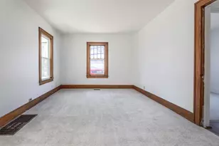 307 Ridgewood St SE, Grand Rapids, MI 49548 - Photo 5