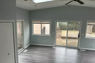 1354 Catalpa Dr, Rochester, MI 48307 - Photo 9