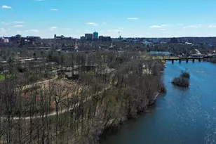 1124 Longshore Dr, Ann Arbor, MI 48105 - Photo 3