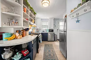 810 Hoyt St, Saint Joseph, MI 49085 - Photo 13