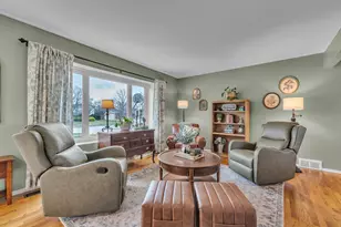 7533 Hillsboro Dr, Canton, MI 48187 - Photo 7