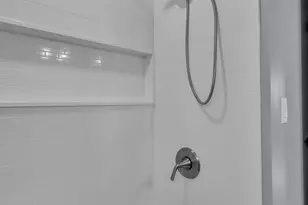 7533 Hillsboro Dr, Canton, MI 48187 - Photo 27