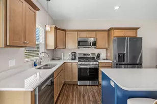 2521 Gray Wolf Wy, Muskegon, MI 49444 - Photo 3