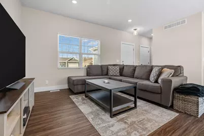 2521 Gray Wolf Way, Muskegon, MI 49444 - Photo 9