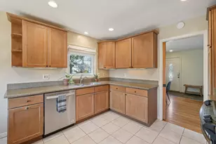 1957 Coronada Dr, Ann Arbor, MI 48103 - Photo 9