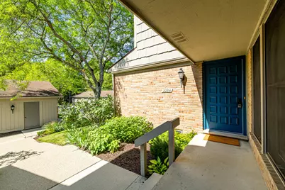 2254 Rivenoak Court #61, Ann Arbor, MI 48103 - Photo 3