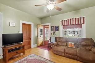 312 Perry St, Albion, MI 49224 - Photo 3