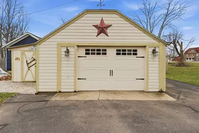 312 Perry Street, Albion, MI 49224 - Photo 23