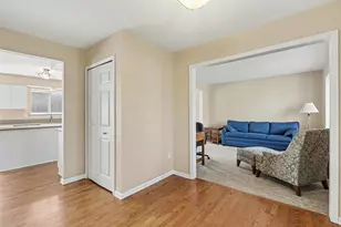 5910 Cedar Ridge Dr, Ann Arbor, MI 48103 - Photo 5