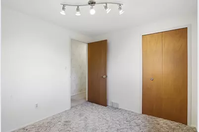 21467 Chestnut Lane, Farmington, MI 48336 - Photo 27