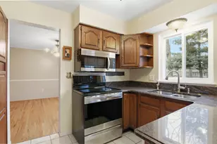 21467 Chestnut Ln, Farmington, MI 48336 - Photo 15