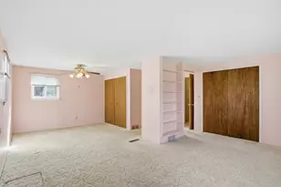 21467 Chestnut Ln, Farmington, MI 48336 - Photo 19