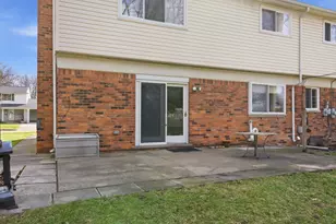 21467 Chestnut Ln, Farmington, MI 48336 - Photo 45