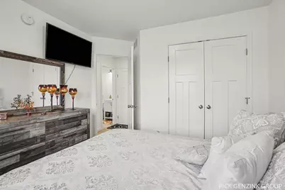 392 Harbor Town Court #4, Holland, MI 49423 - Photo 19