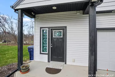 392 Harbor Town Court #4, Holland, MI 49423 - Photo 3