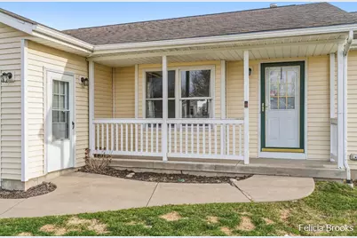 614 E Charles Street, Hastings, MI 49058 - Photo 3