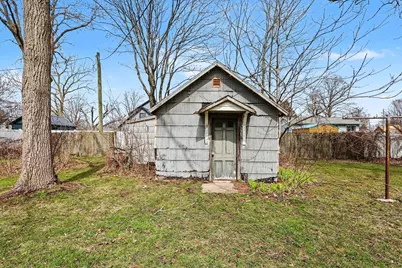 319 Fruit Street, South Haven, MI 49090 - Photo 9