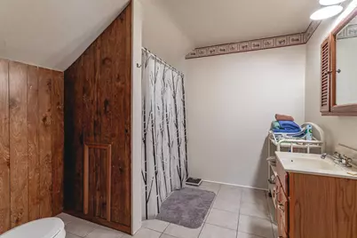 747 N Waterloo Avenue, Jackson, MI 49202 - Photo 17