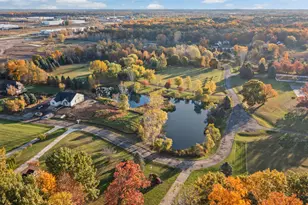 28510 Coyote Ct, New Hudson, MI 48165 - Photo 5