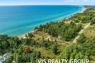 2989 S Lakeshore Dr, Ludington, MI 49431 - Photo 9