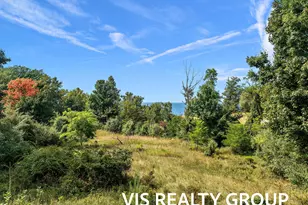 2989 S Lakeshore Dr, Ludington, MI 49431 - Photo 5