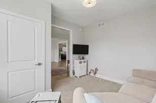 2803 Pinehill Dr, Holland, MI 49424 - Photo 17